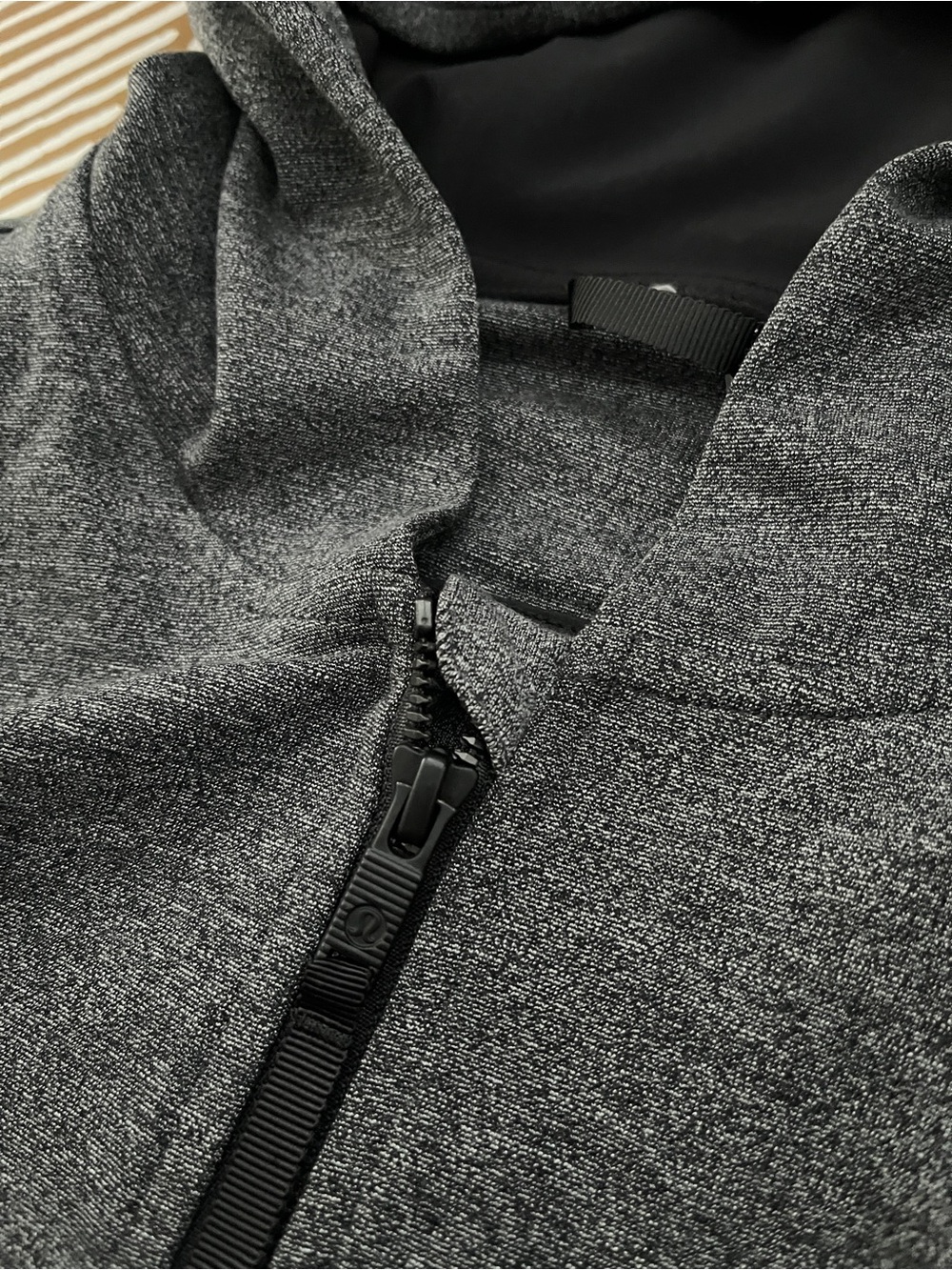 Lululemon City Trek Jacket Heathered Black (women’s 10) - Picture 2 of 9